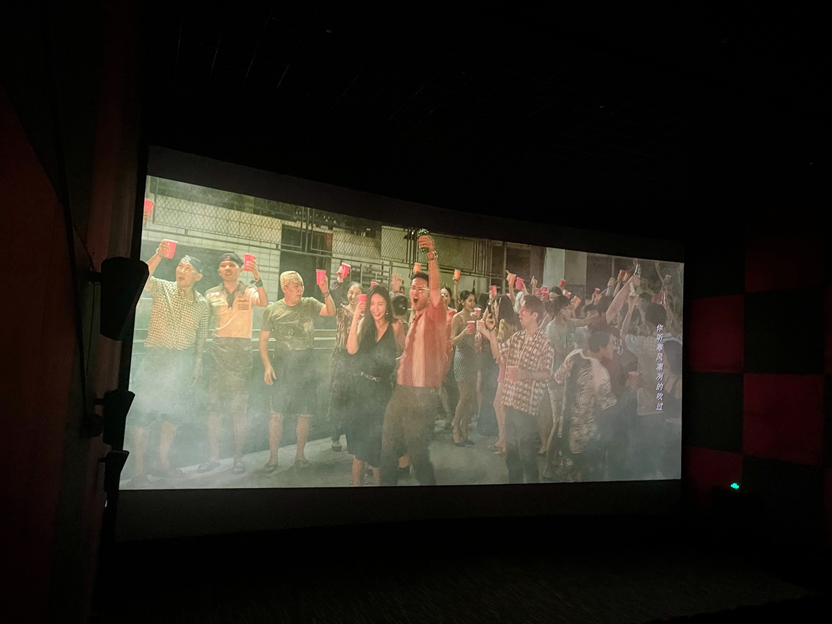 【力威新聞】公司包場看電影，員工和家人齊聚，共同提高反詐意識