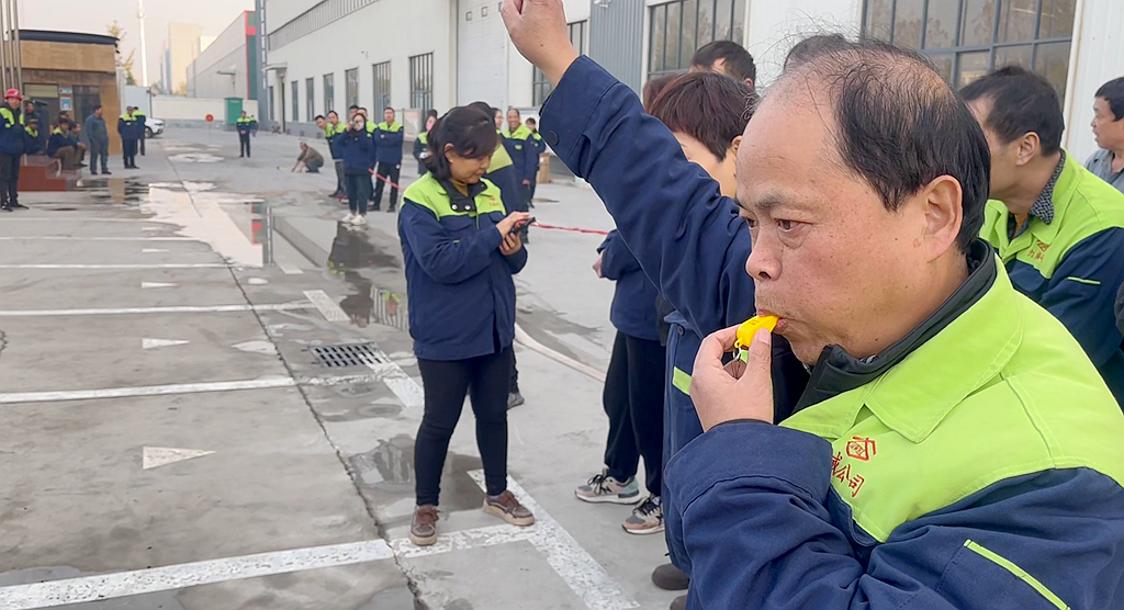 【應急演練】消防三人兩帶大比拼，實戰演練爭分秒