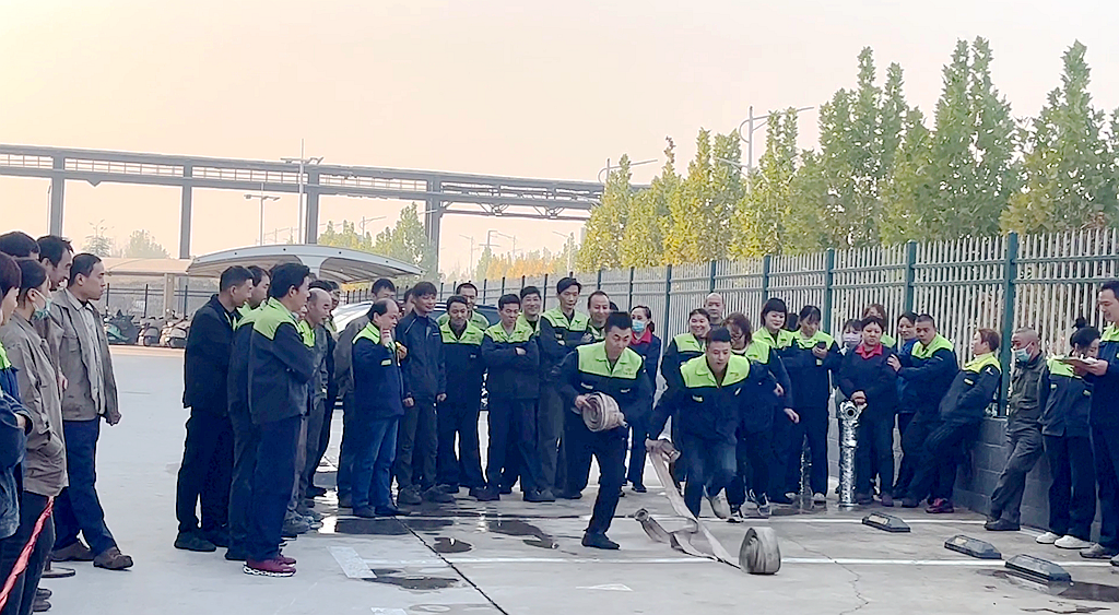 【應急演練】消防三人兩帶大比拼，實戰演練爭分秒