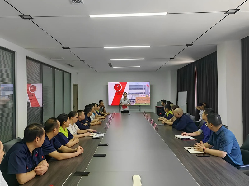 力威公司第一期 “以老帶新” 拜師儀式圓滿舉行